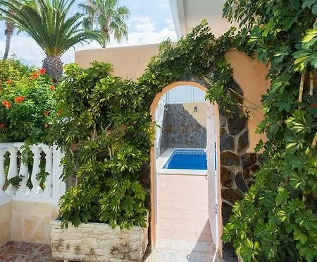 Villa Puerto Colon, Las Americas